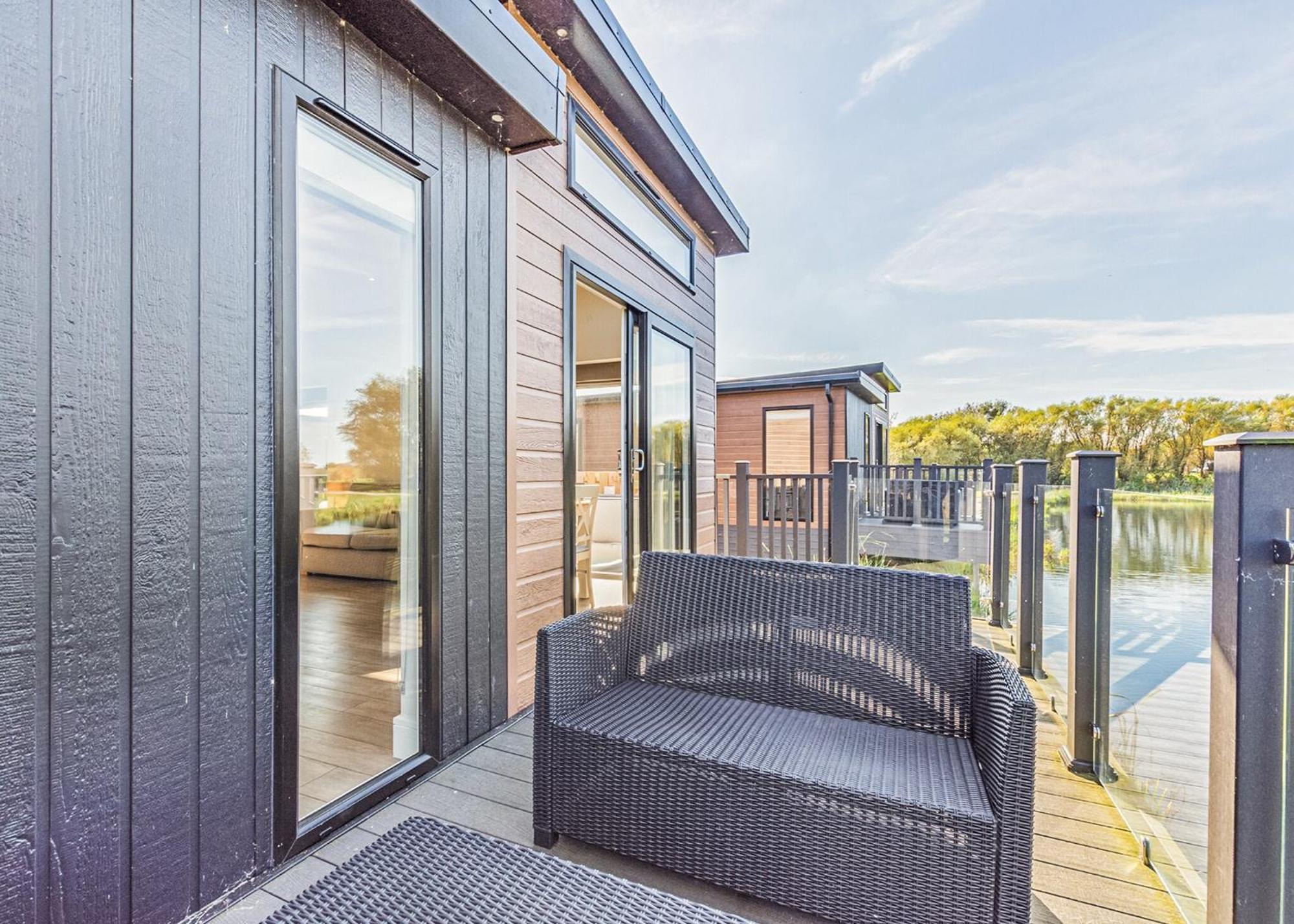 Waterside Hambleton Lakeside Lodges Poulton-le-Fylde Exterior photo