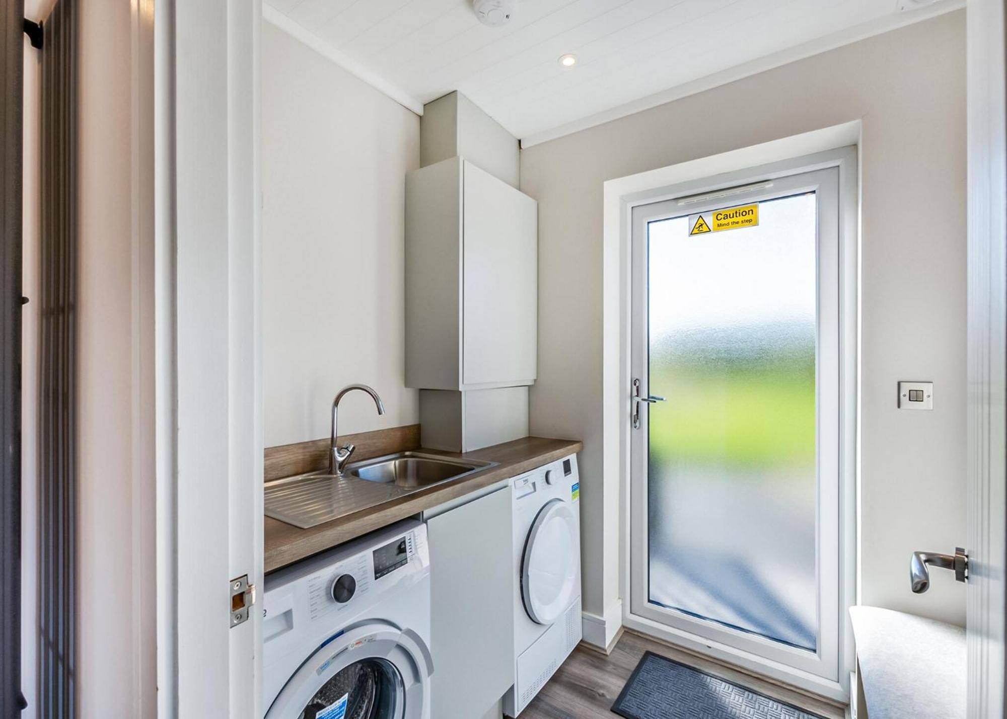 Waterside Hambleton Lakeside Lodges Poulton-le-Fylde Room photo